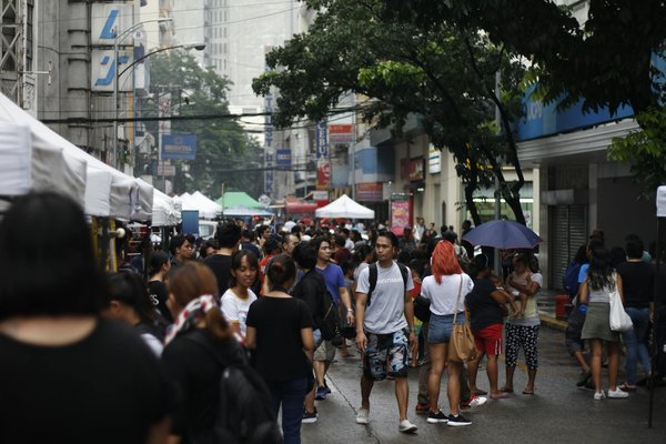 Plongée dans l"art du cyanotype : découverte innovante des techniques modernes