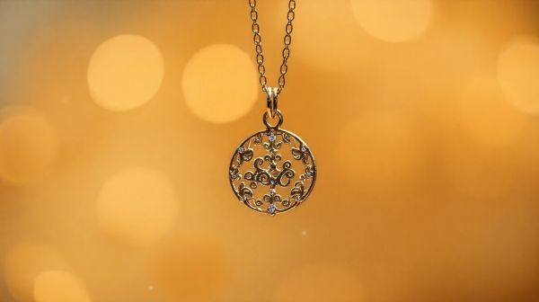 Les meilleurs pendentifs personnalisés pour sublimer vos bijoux